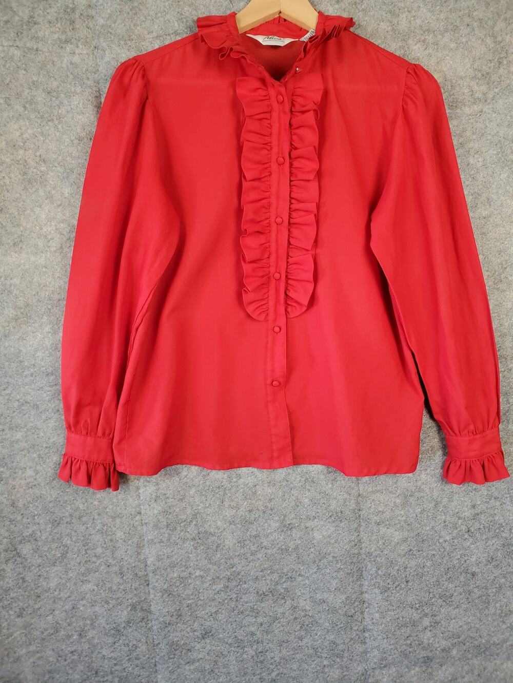 VTG Women's Alicia Size 6 Red Button Front Ruffle Hight Neck Blouse